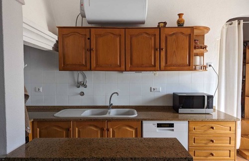 Bernarda House | Single-storey villa,sea view,AC,WIFI,garden,barbecue,terraces, 2mn from beach