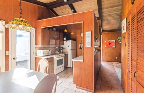 Culloden Shores House | Single-story home with W/D, patio & outdoor shower - minutes from private beach