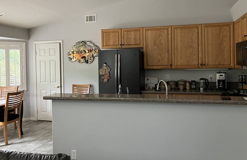 Goleta House | Single story three bedroom home close to beach