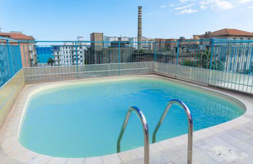 Borghetto Santo Spirito Apartment | Sirio - bilocale comodo a 200 m dal mare e con piscina sul tetto