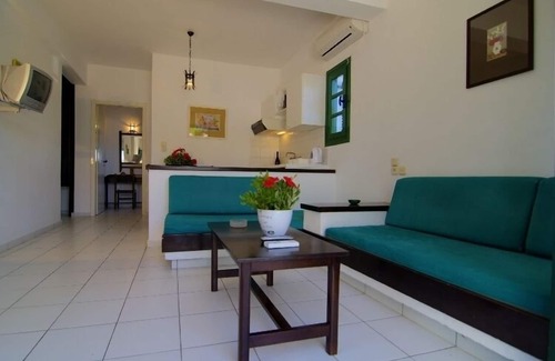 Limenas Chersonisou Apartment | Sirius 3-Room Apt (2 Bedrooms)