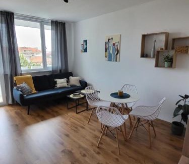 Varna City Centre Apartment | SiSi Art