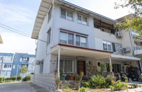 Kadnlar Denizi Mahallesi House | Sisi's Holiday Houses - Kusadasi