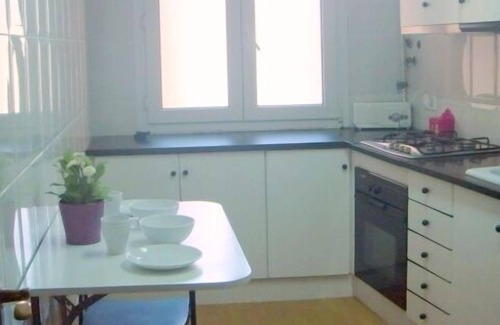 Sitges Town Center Apartment | Sitges centre. Free Wifi. Bright, large kitchen, 20 meters beach. Very calm