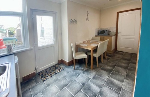 Porthcawl House | Situated in the Lovely Seaside Resort of Porthcawl, Close to Sandy Beaches,