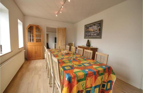 Hvidbjerg House | Six-Bedroom Holiday Home In Thyholm