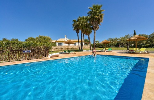 Vale de Seixos Villa | Six Palms Villa - Spacious villa with outdoor and indoor pools and gardens