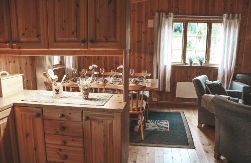 Tuddal House | Sjoaasen Hytte