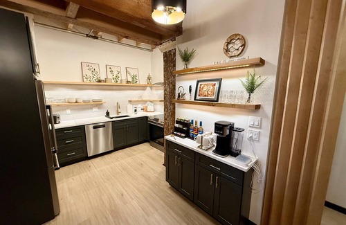 Canal Park Condo | Skøl Hüs | The Brix | Pool in Canal Park!