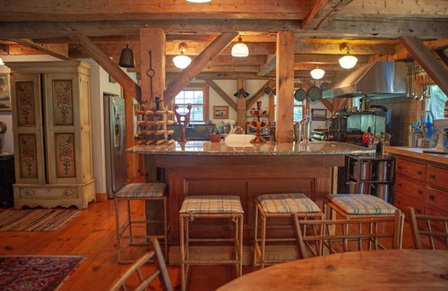 Orleans House | Skaket Beach - 4 BR/3 BA - Post and Beam Walk to Skaket