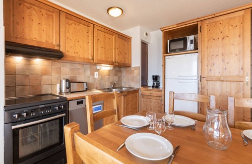 Les Eucherts Condo | Ski aux pieds ! Charmant T4 | Piscine et sauna