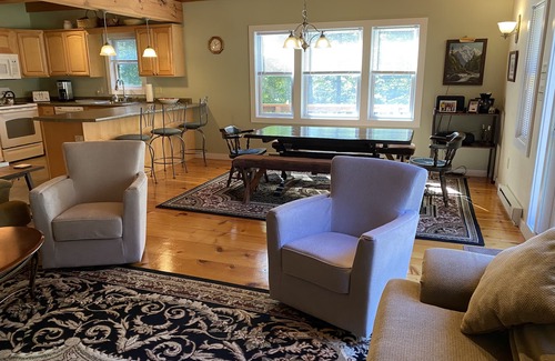 West Dover House | Ski Chalet - 1/4 mile from Mount Snow