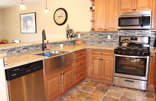 West Dover Condo | Ski Condo Walking Distance to Lifts at Mt. Snow, VT