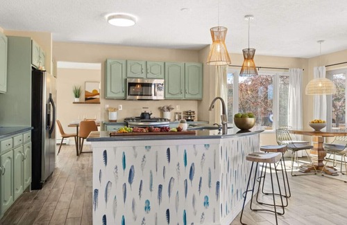 Santa Fe House | Ski Discounts! Family Oasis w/Pool, Hot Tub, Games, Sunsets