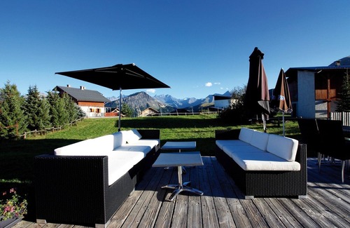 La Toussuire Apartment | Ski Getaway with Shared Pool