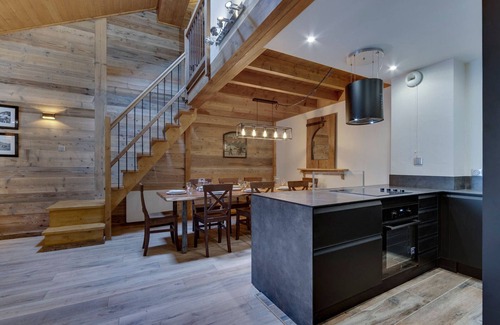 Bourg-Saint-Maurice Apartment | Ski-in apartment, 4 bdrm, 10 ppl, pool, jacuzzi, WiFi