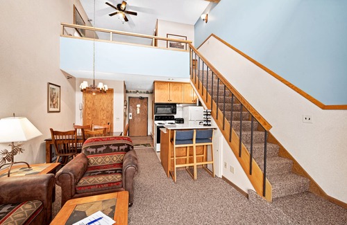 Lutsen Condo | Ski-In Loft with Fireplace, Pool & Hot Tub in Lutsen
