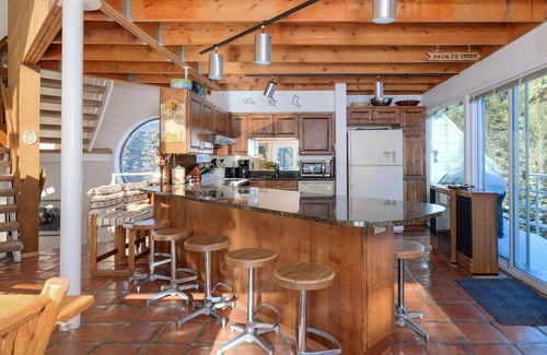 Big Sky House | Ski in/out home w/private hot tub, sauna, fireplace & great views - Low Dog Mountain Chalet