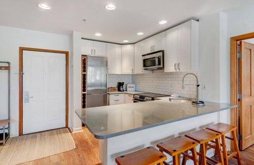 Winter Park House | Ski In Out Luxury Condo 2507 I Hot Tub I Gym I Ski Views I Best Price I Discounted Attractions