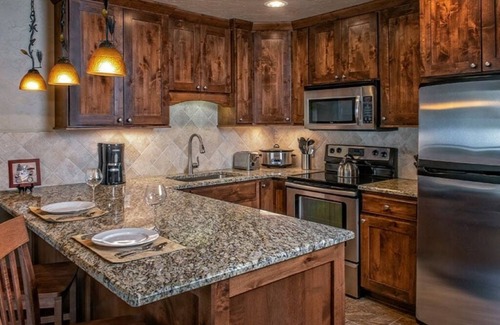 Breckenridge Cabin | Ski -in/out Luxury 2 BR at Grand Lodge on Peak 7, Breckenridge, CO