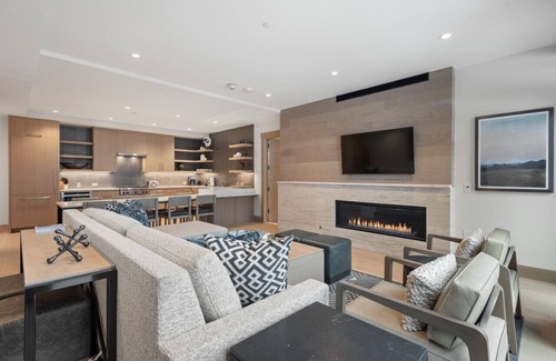 Snowmass Village Apartment | Ski In/Out+New Build+Ski Villa