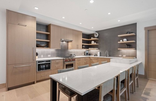 Snowmass Village Apartment | Ski In/Out+New Build+Ski Villa