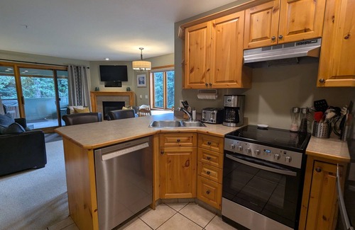 Sundance Estates Condo | Ski In, Ski Out 2 Bed/2 Bath Condo