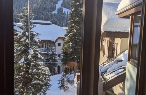 Sundance Estates Condo | Ski In, Ski Out 2 Bed/2 Bath Condo