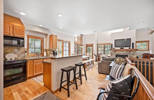 Tamarack Resort House | Ski-In Ski-Out | 2B With Bonus Space