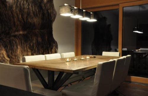 Veysonnaz Apartment | Ski-In, Ski-Out 4, Veysonnaz