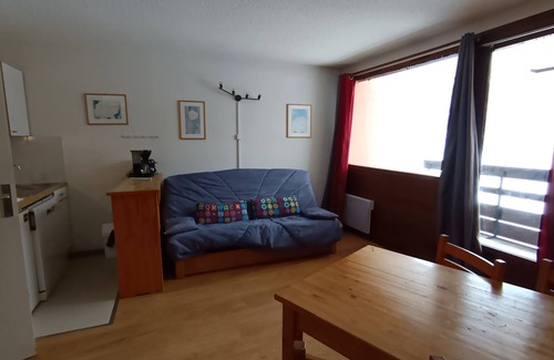 Montgenevre Apartment | Ski-in/ski-out apartment 6 pax, balcony, pets allowed