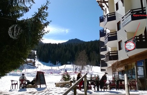 La Perriere Apartment | Ski in/ski out apartment - Sleeps 4 to 6 - Domaine La Tania Courchevel