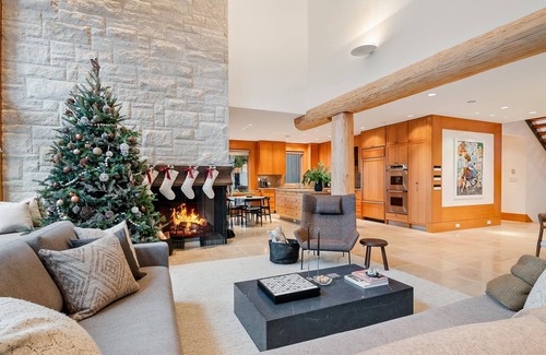 Upper Village House | Ski-in/Ski-out chalet w/hot tub & media room