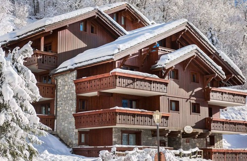 Meribel Village Apartment | Ski-In/Ski-Out Duplex with Pool, Spa Access & Parking in Méribel Village