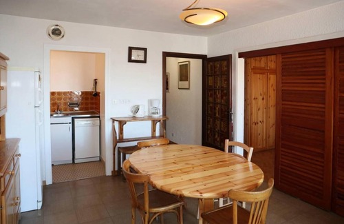 Les Orres Apartment | Ski-in/ski-out & foot of the slopes, 3rd floor, view valley, balcony, tv, ski locker, 40m²
