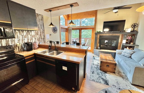 Lutsen Apartment | Ski in Ski out Lutsen Townhome Pool Fitness Sauna and more