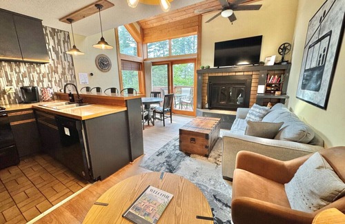 Lutsen Apartment | Ski in Ski out Lutsen Townhome Pool Fitness Sauna and more