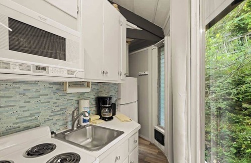 Sugar Mountain Cabin | Ski In/Ski Out Round House in Sugar Mountain