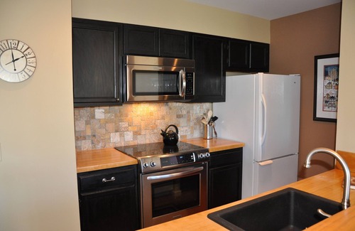 Warren Condo | Ski-In/Ski-Out, Top Floor Sugarbush Condo (Snow Creek)