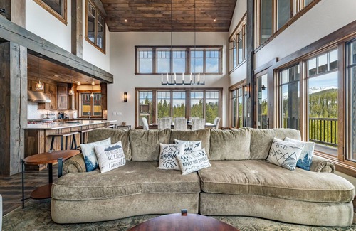 Big Sky Cabin | Ski-In/Ski-Out At Cascade Ridge