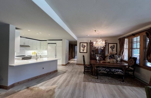 Crested Butte Condo | Ski In/Ski Out "WestWall Lodge" A102 Luxury Mountain Accommodation