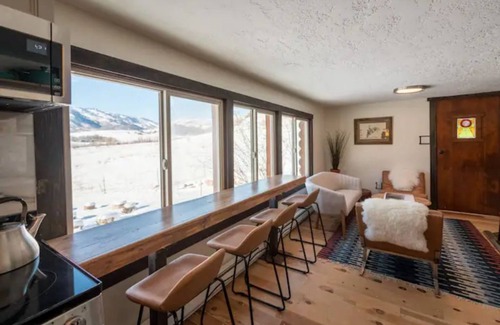 Eden House | Ski/Mountain Bike Cabin, hot tub, amazing views, 6 acres