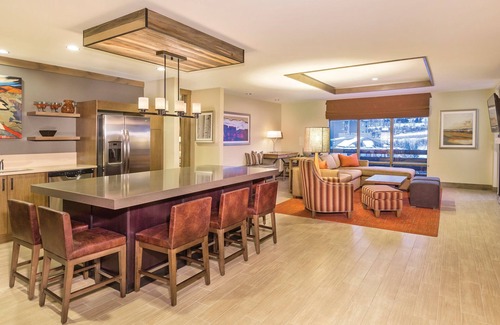 Avon Resort | Ski Paradise at Wyndham Resort at Avon - 2 Bedroom Villa - Sleeps 6!