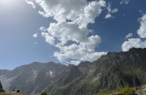 Piau Engaly Apartment | Ski Piau-Engaly balcon vue sur montagne pied pistes proche commerces