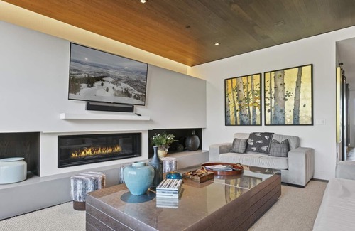 Empire Pass Condo | Ski Season Availability! Ski-in, Ski-Out Empire Pass Condo, Mountain Views & Lodge Amenities