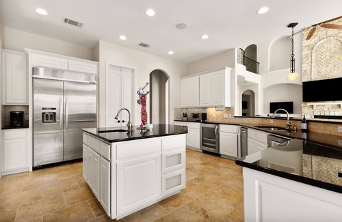 Oak Shores On Lake Austin House | Ski Shore Shak: Waterfront + Private Boat Dock