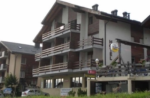 Eischoll Apartment | Ski & Snowsports in Winter, Alpine Walking in Summer, Beautiful Alpine Village