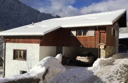 Saint-Jean-dʼAulps Ski Chalet | Ski/Summer Chalet in Bas Thex near Morzine