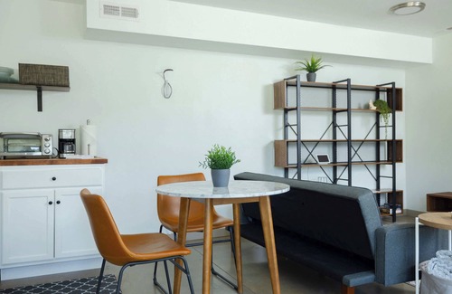 Westbrook Meadows Apartment | Skier's Basecamp! Cliff House, an escape for 2!