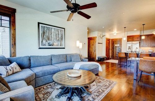 Historic District Condo | Skiers and outdoor lovers PARADISE, in the heart of Breckenridge~5 Mins to lift!